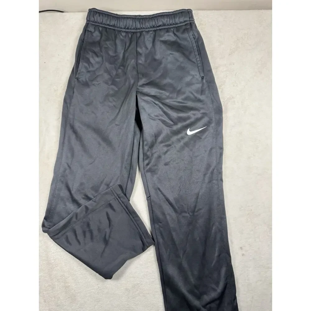 Nike Therma-FIT Boys Youth M Gray Athletic Training Sweatpants Swoosh